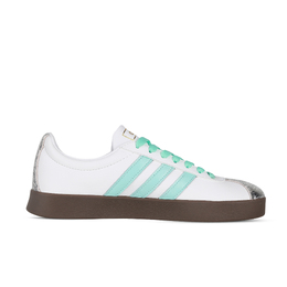Adidas: Белые кроссовки  Skateboarding