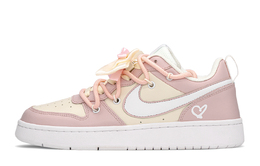 Nike: Бежевые кроссовки  Court