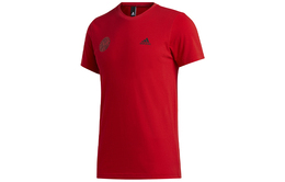 Adidas: Футболка 