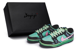 Nike: Чёрные кроссовки  Dunk