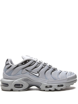 Nike: Серые кроссовки  Air Max Plus
