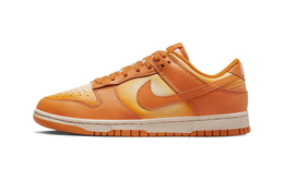 Nike: Оранжевые кроссовки  Dunk
