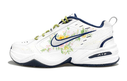 Nike: Белые кроссовки  Air Monarch