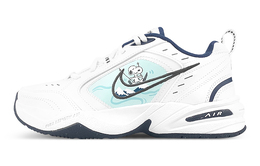 Nike: Белые кроссовки  Air Monarch