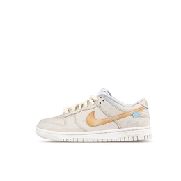 Nike: Оранжевые кроссовки  Dunk