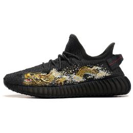 Adidas: Чёрные кроссовки  Yeezy Boost 350