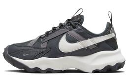 Nike: Серые кроссовки 