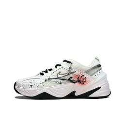 Nike: Розовые кроссовки 