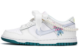 Nike: Белые кроссовки  Dunk