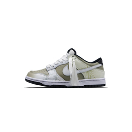 Nike: Зелёные кроссовки  Dunk