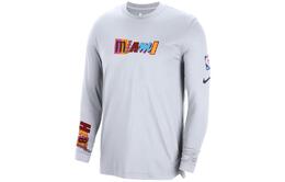 Nike: Серая футболка 