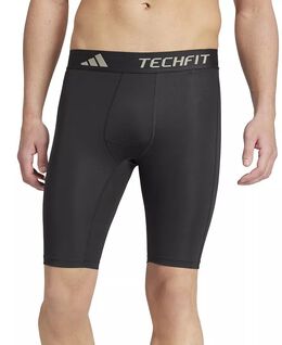 Adidas: Чёрные шорты 