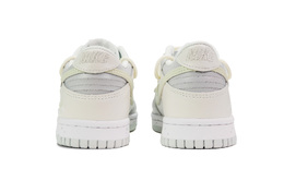 Nike: Светлые кроссовки  Dunk