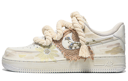 Nike: Бежевые кроссовки  Air Force 1