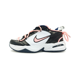 Nike: Чёрные кроссовки  Air Monarch