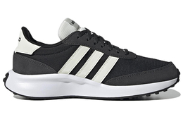 Adidas: Кроссовки 