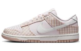 Nike: Розовые кроссовки  Dunk Low