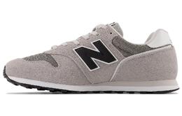 New Balance: Серые кроссовки  373