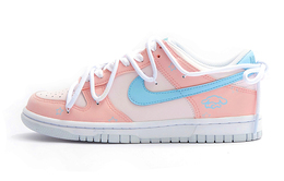 Nike: Розовые кроссовки  Dunk