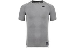 Nike: Тёмная футболка 