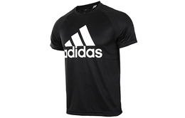 Adidas: Футболка 