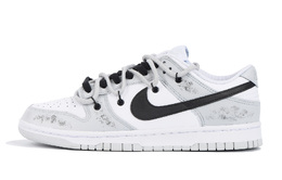 Nike: Белые кроссовки  Dunk