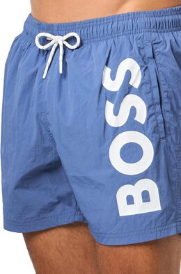 Hugo Boss: Голубые плавки 