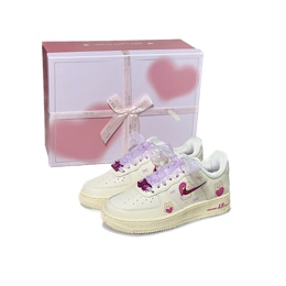 Nike: Белые кроссовки  Air Force 1