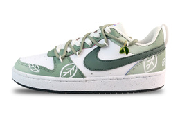 Nike: Белые кроссовки  Court