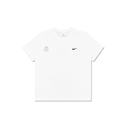 Nike: Белая футболка 