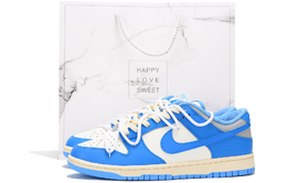 Nike: Белые кроссовки  Dunk