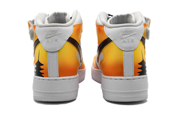 Nike: Оранжевые кроссовки  Air Force 1
