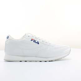 Fila: Белые кроссовки 