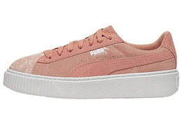 PUMA: Розовые кроссовки  Suede