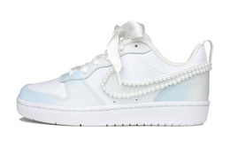 Nike: Белые кроссовки  Court
