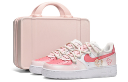 Nike: Белые кроссовки  Air Force 1