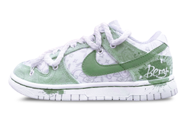 Nike: Белые кроссовки  Dunk