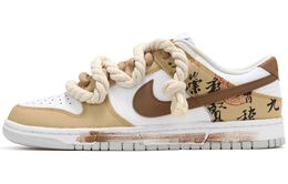 Nike: Белые кроссовки  Dunk