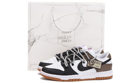 Nike: Белые кроссовки  Dunk