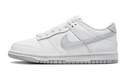 Nike: Белые кроссовки  Dunk