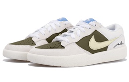 Nike: Белые кроссовки 