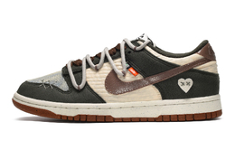 Nike: Белые кроссовки  Dunk