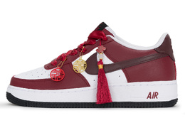 Nike: Красные кроссовки  Air Force 1