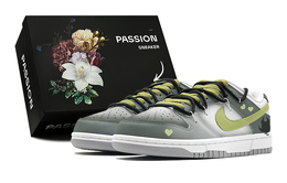 Nike: Серые кроссовки  Dunk