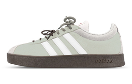 Adidas: Белые кроссовки  Skateboarding