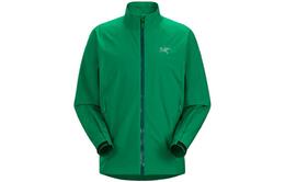 Arcteryx: Зелёная куртка 