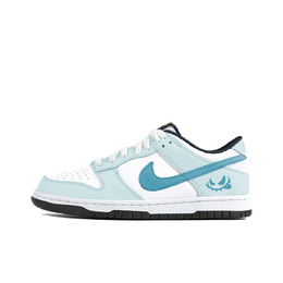 Nike: Белые кроссовки  Dunk