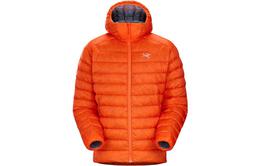 Arcteryx: Оранжевый пуховик 