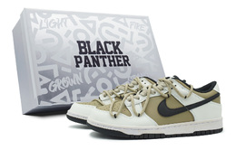 Nike: Белые кроссовки  Dunk