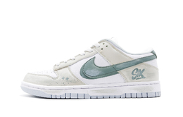 Nike: Белые кроссовки  Dunk